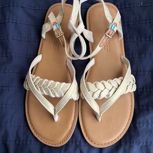 Gold Toms sandals sz 7